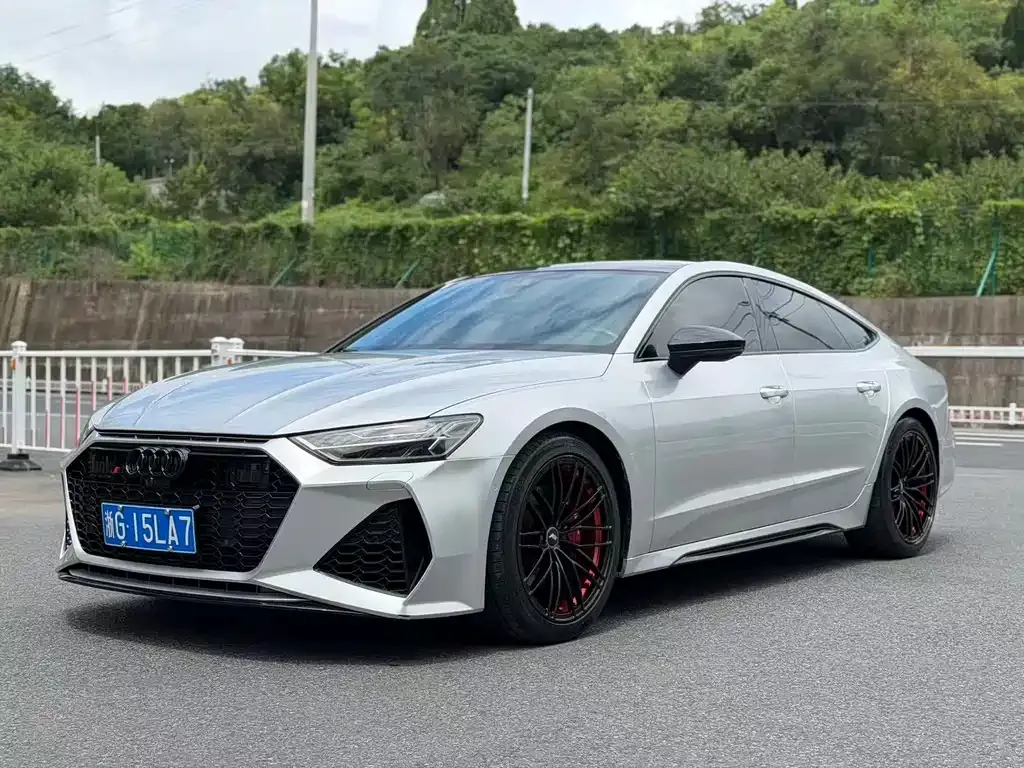 Audi A7 — фото 1