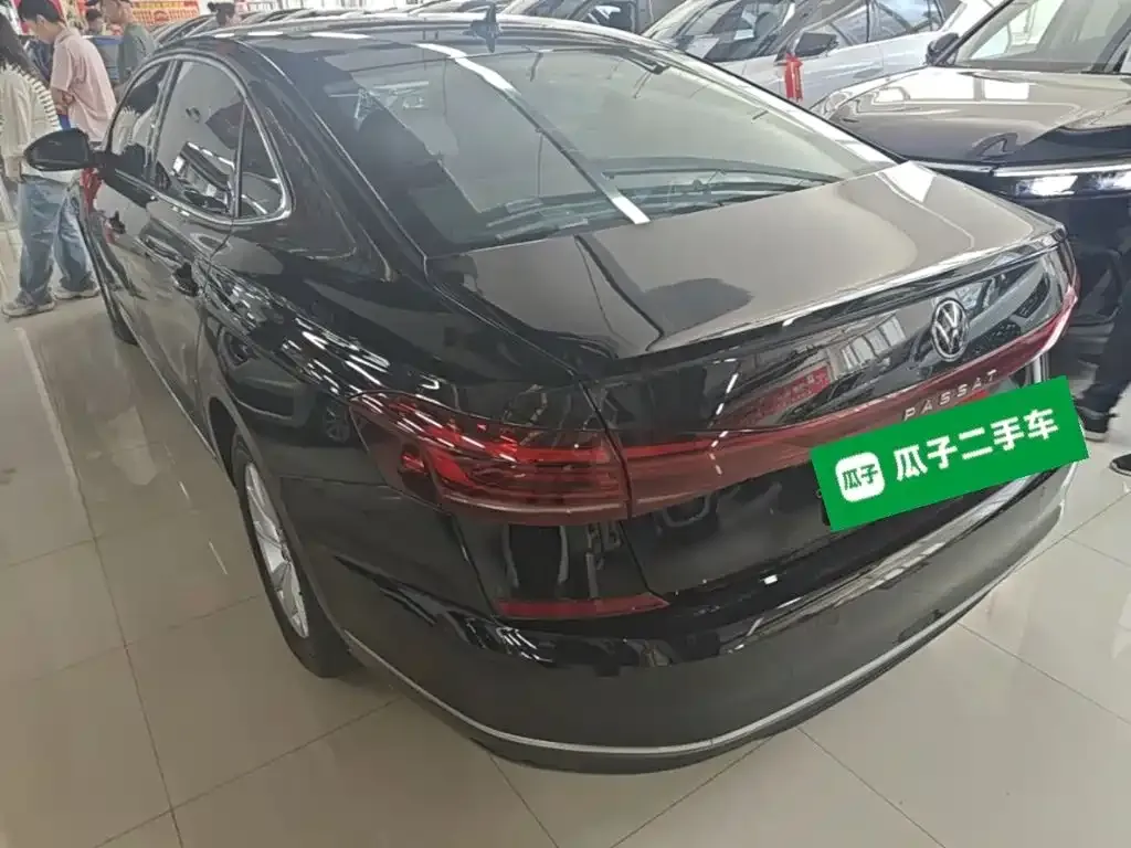 Volkswagen Passat — фото 9