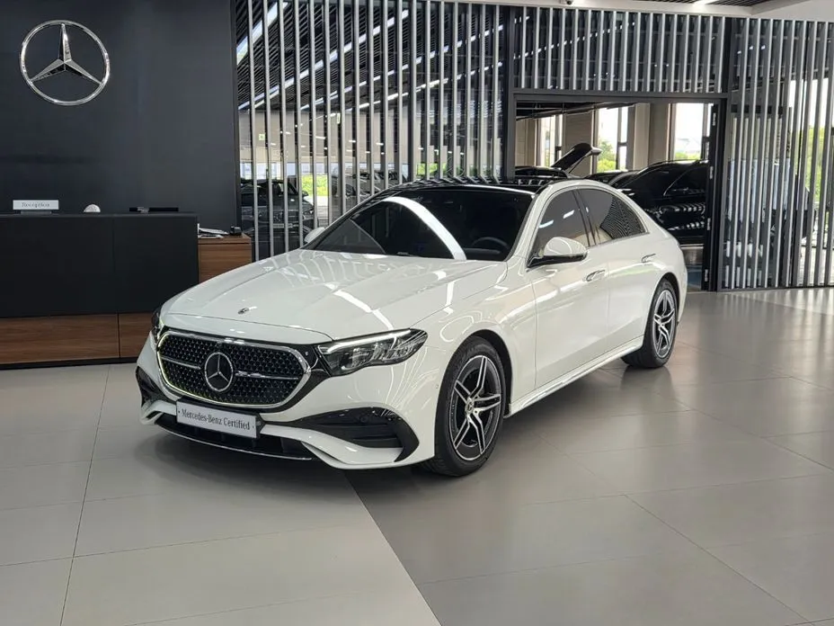 Mercedes-Benz E-Class — фото 1