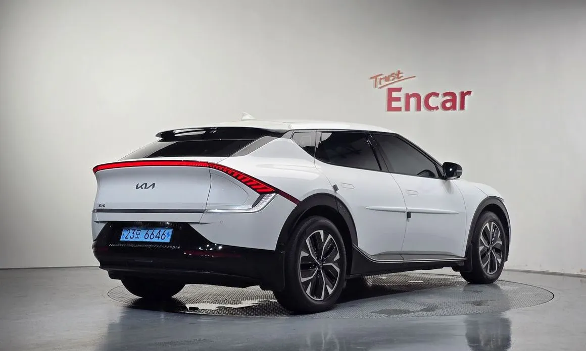 Kia EV6 — фото 10