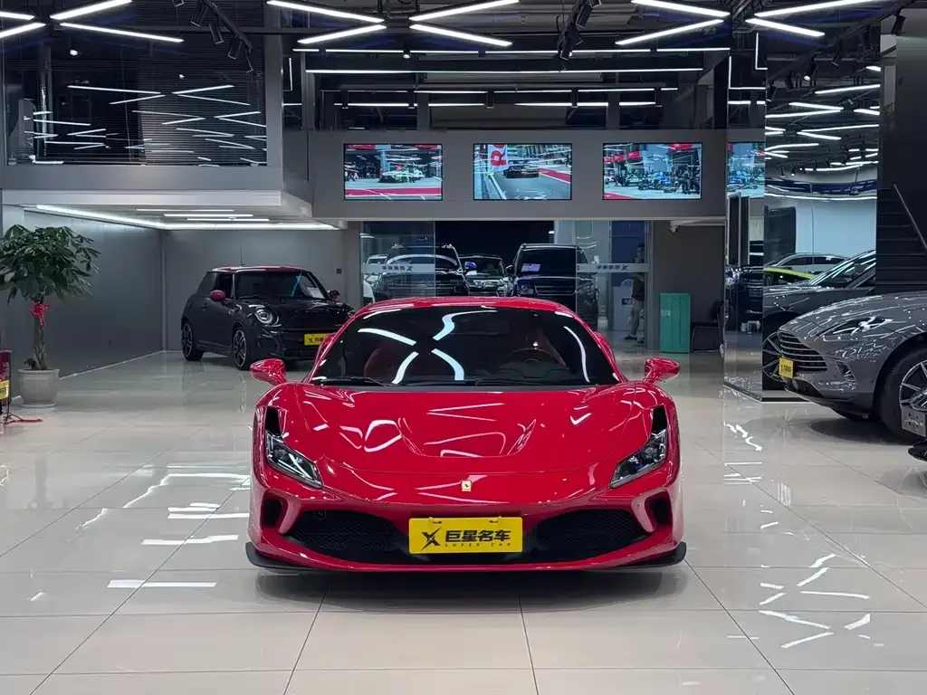 Ferrari F8 — фото 8