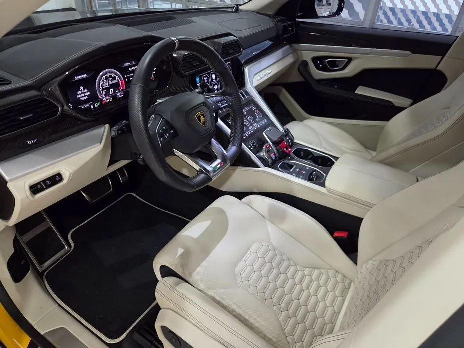 Lamborghini Urus — фото 7