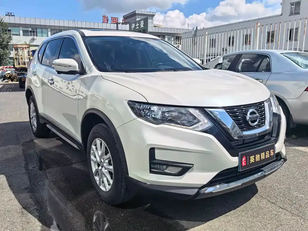 Nissan X-Trail — фото 9