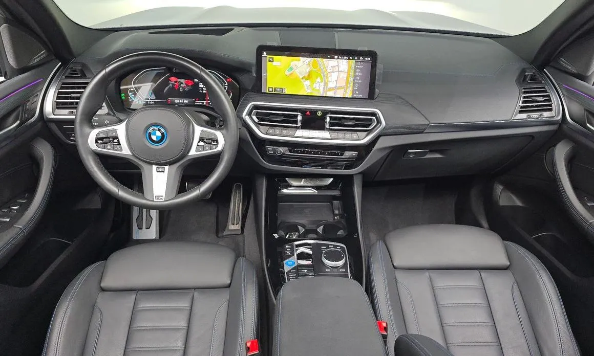 BMW iX3 — фото 4