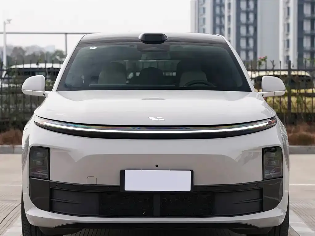 Li Auto L6 — фото 8