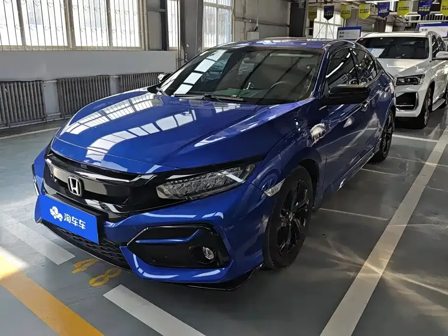 Honda Civic — фото 1