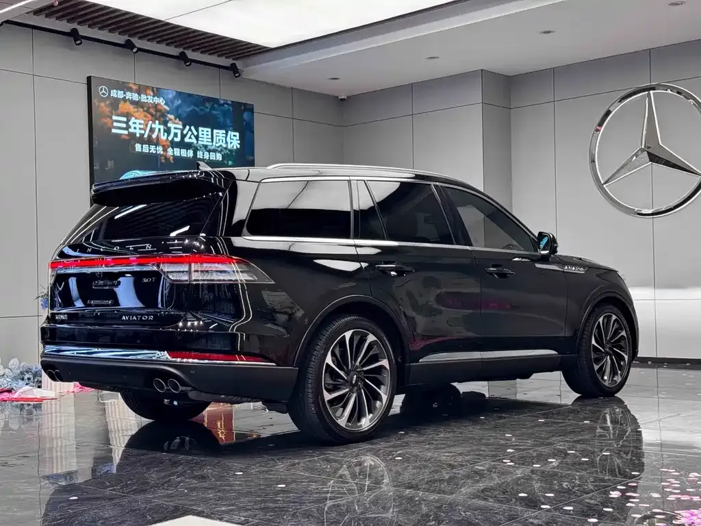 Lincoln Aviator — фото 5