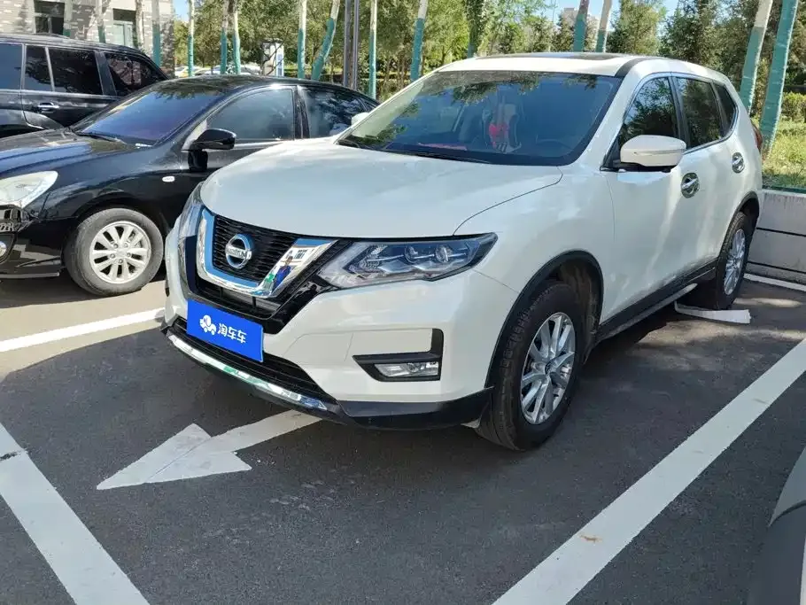 Nissan X-Trail — фото 1