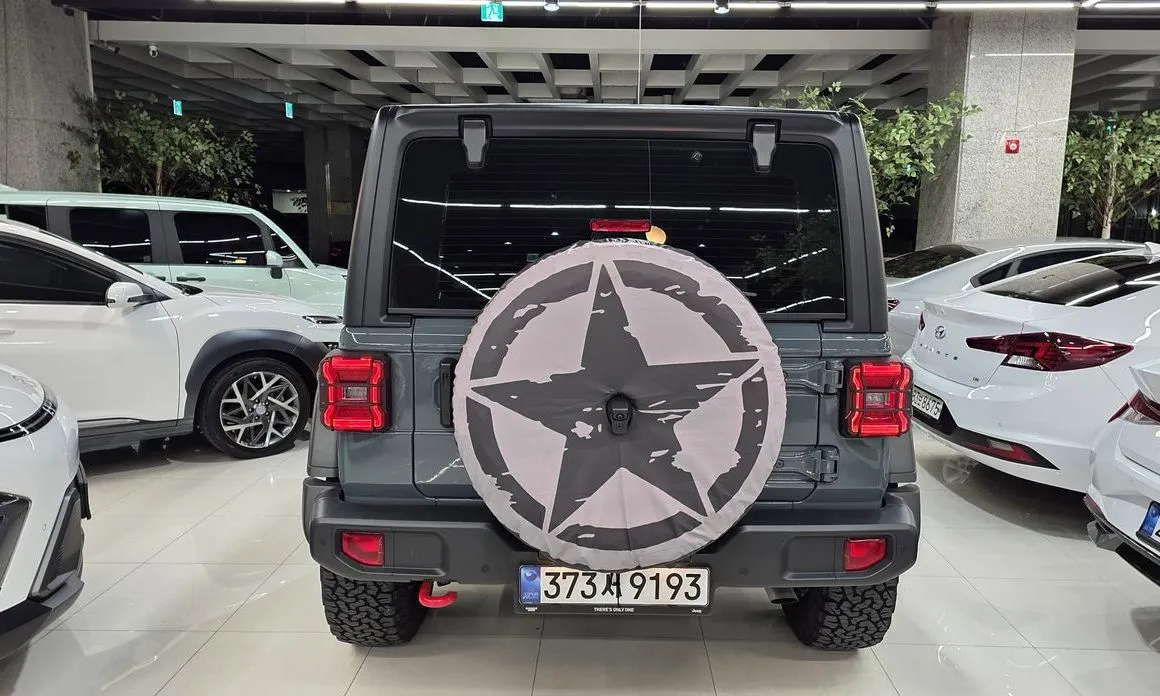 Jeep Wrangler — фото 5
