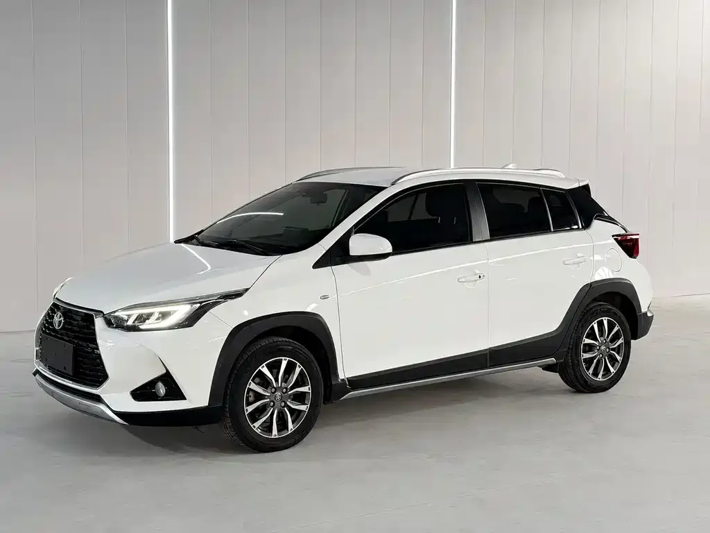 Toyota Yaris L — фото 6
