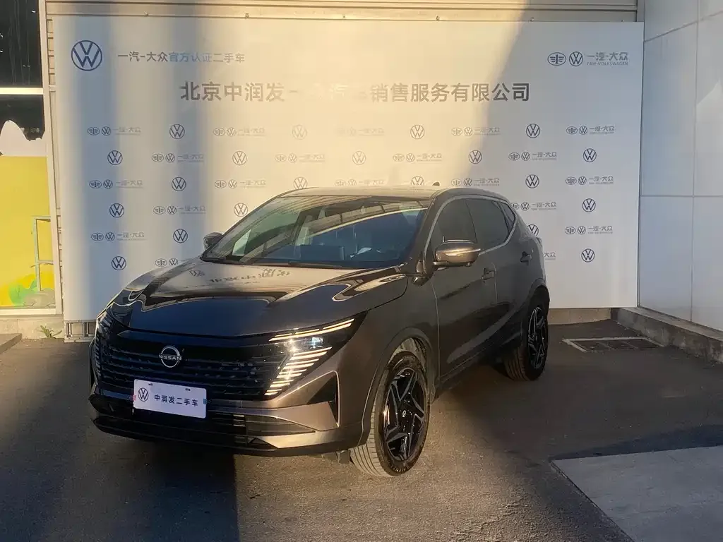 Nissan Qashqai — фото 1