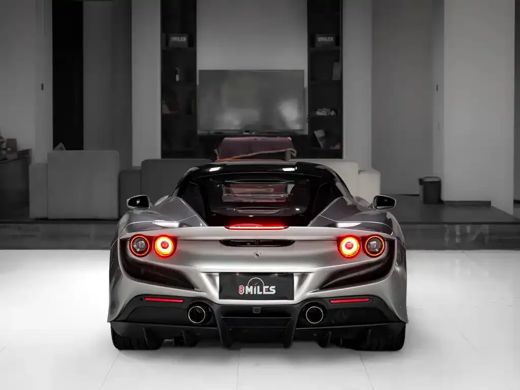 Ferrari F8 — фото 3