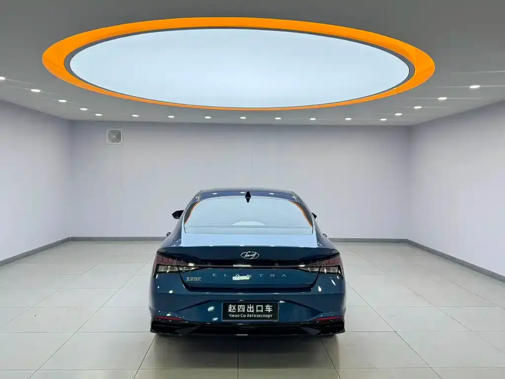 Hyundai Elantra — фото 4
