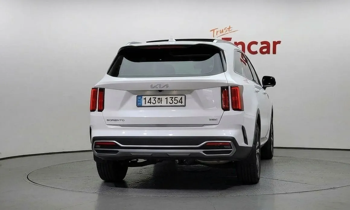 Kia Sorento — фото 10