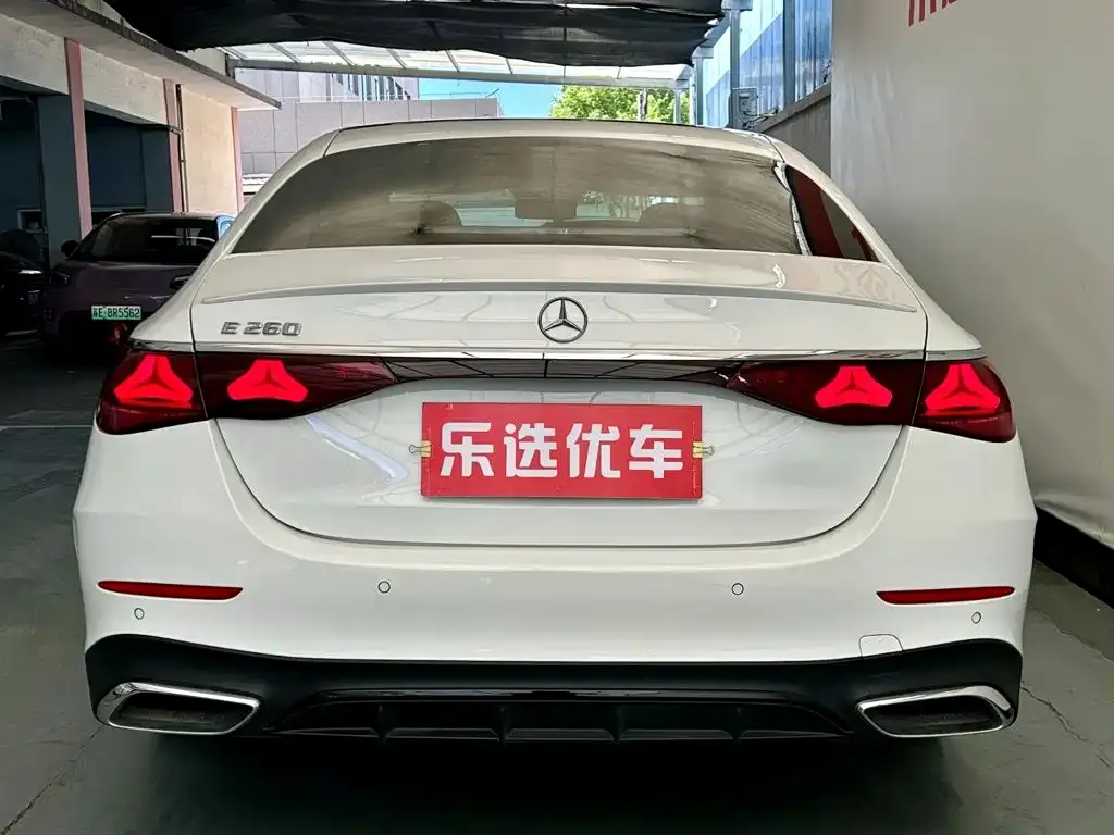 Mercedes-Benz E-Class (Import) — фото 9