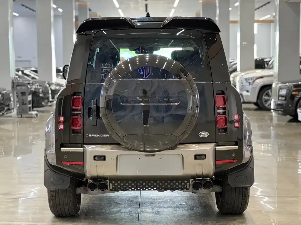 Land Rover Defender — фото 5