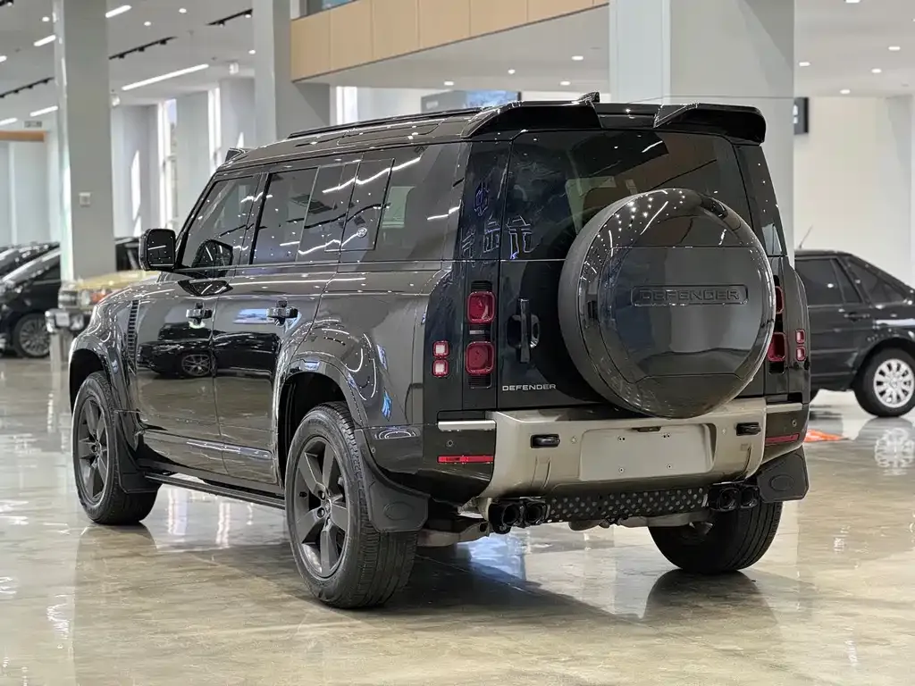 Land Rover Defender — фото 9