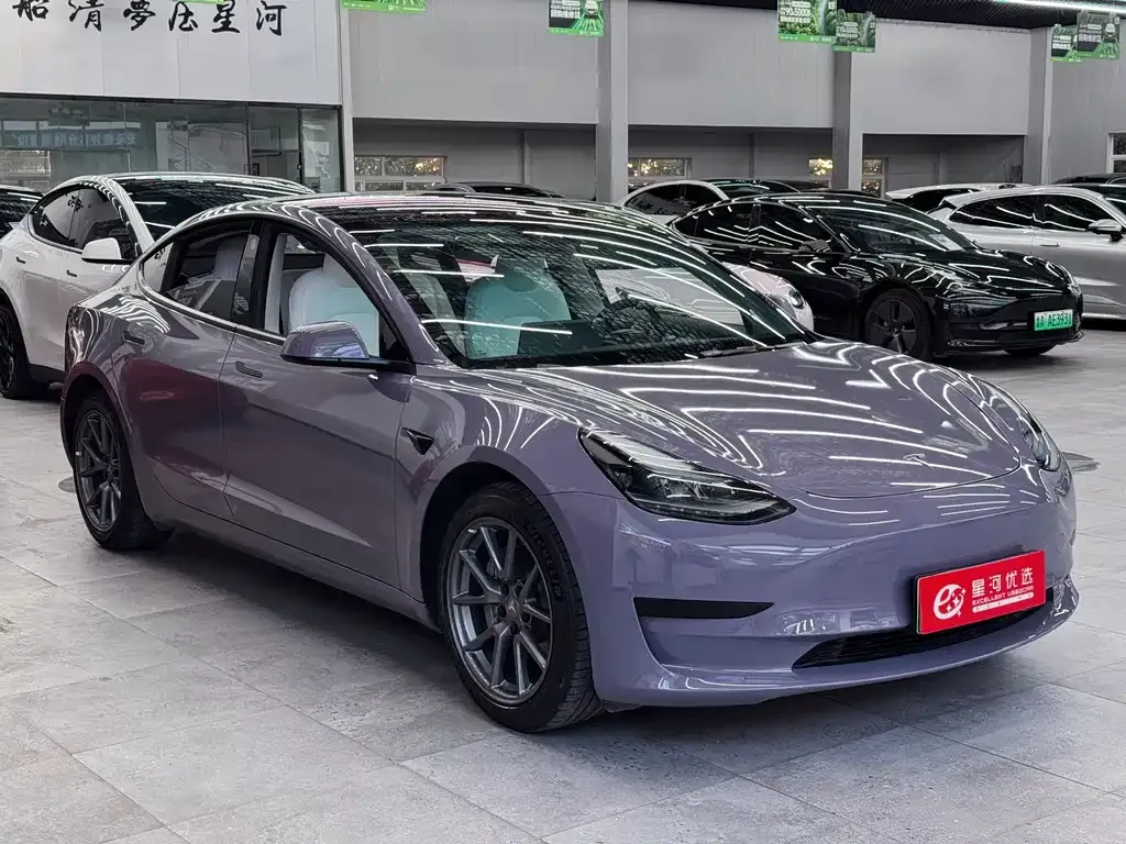 Tesla Model 3 — фото 7