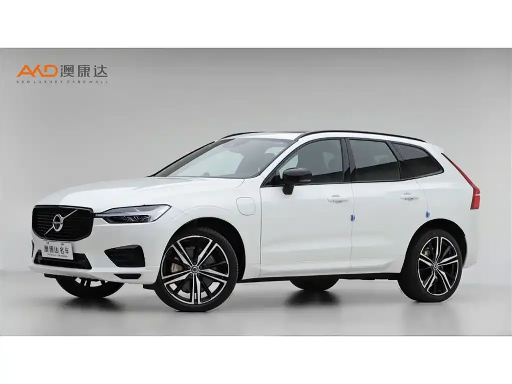 Volvo XC60 PHEV — фото 1