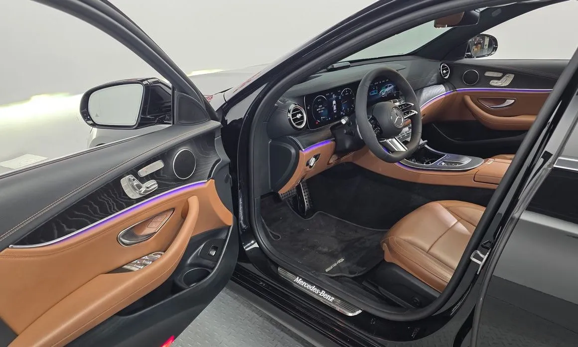Mercedes-Benz E-Class — фото 7