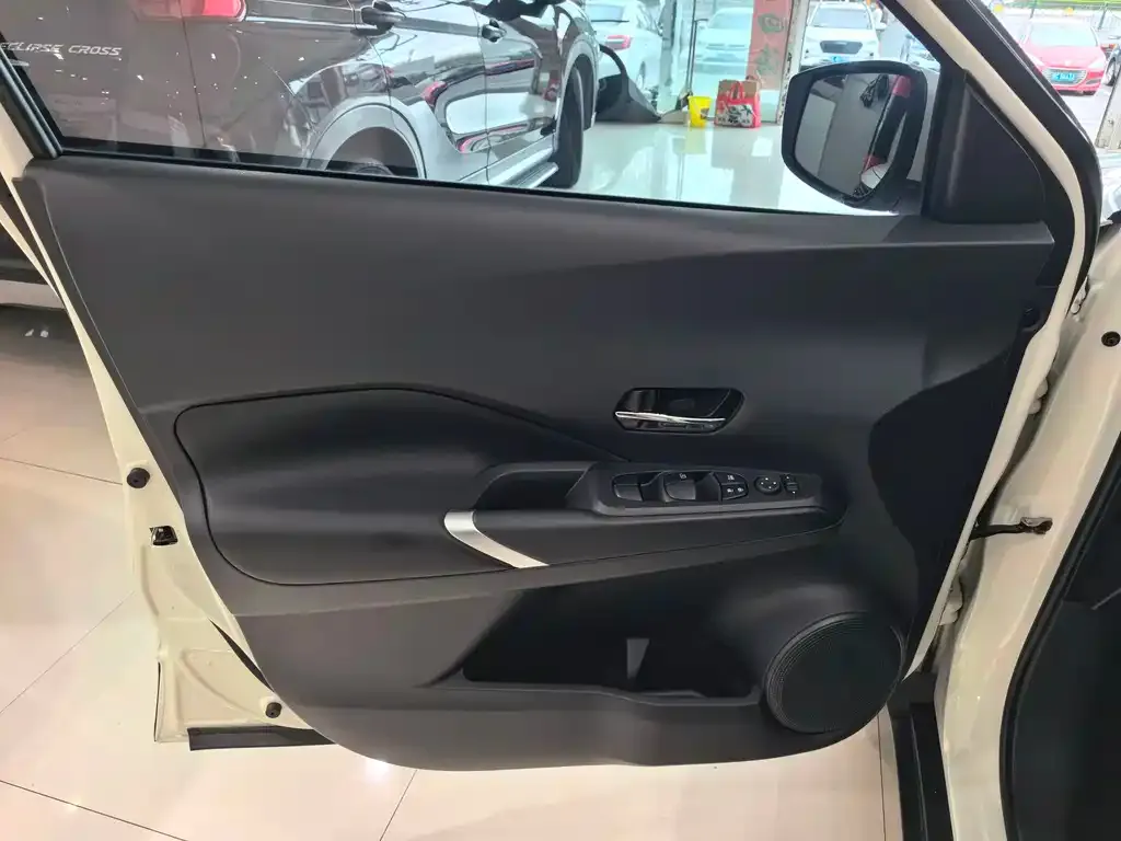 Nissan Kicks — фото 5
