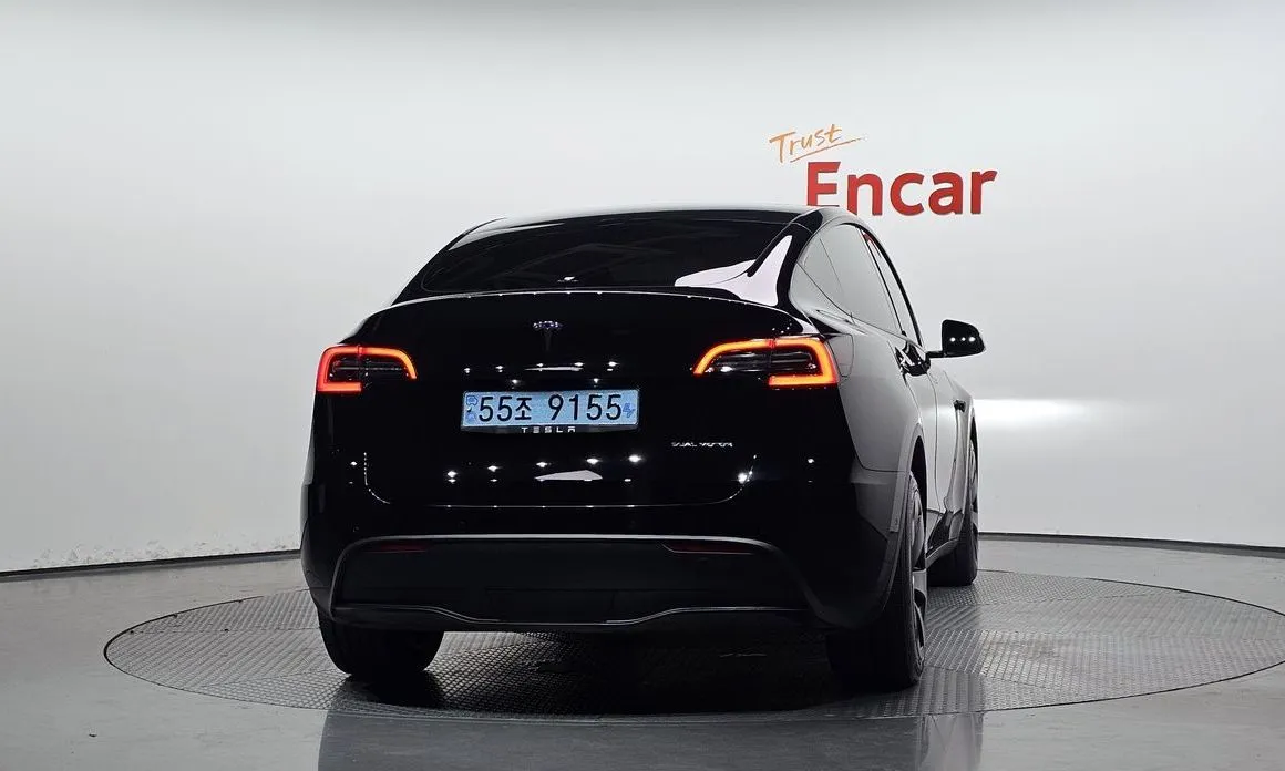 Tesla Model Y — фото 4