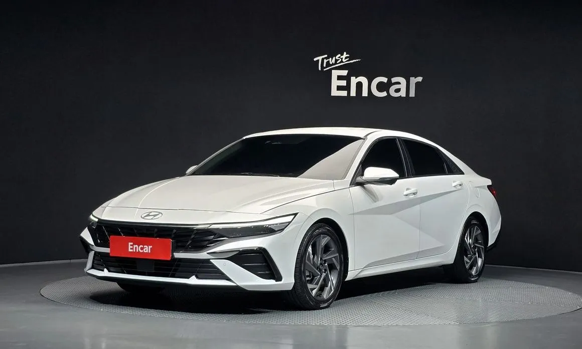Hyundai AVANTE — фото 1