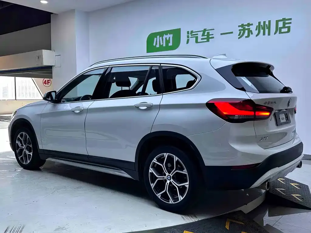 BMW X1 — фото 10