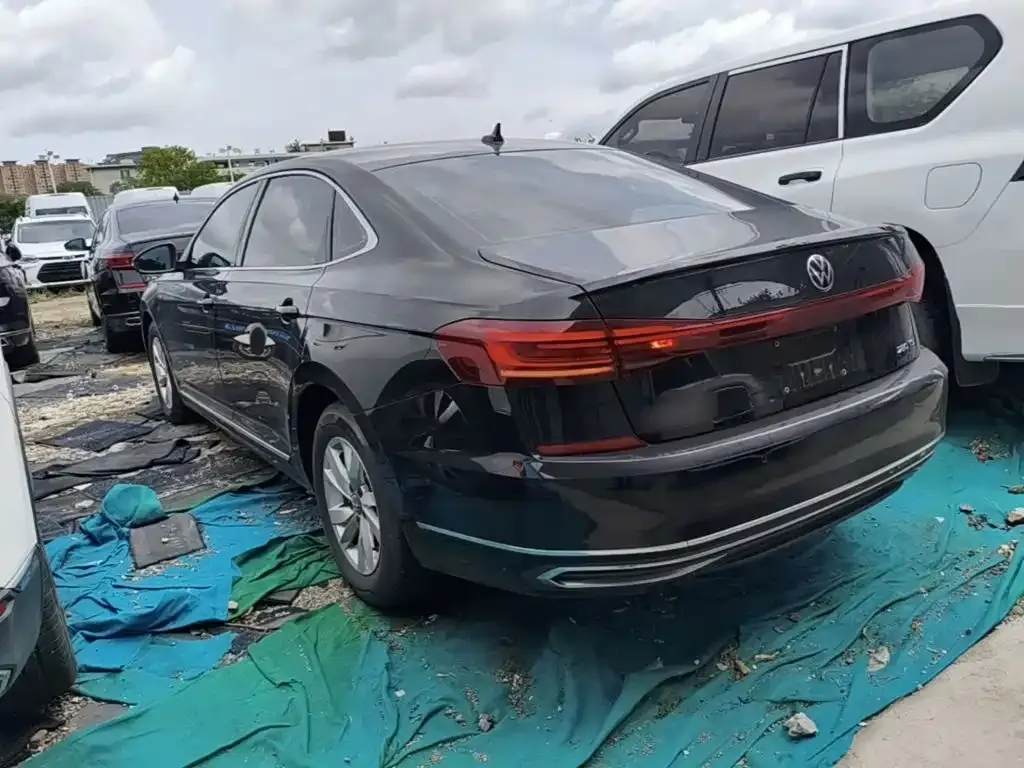 Volkswagen Passat — фото 4