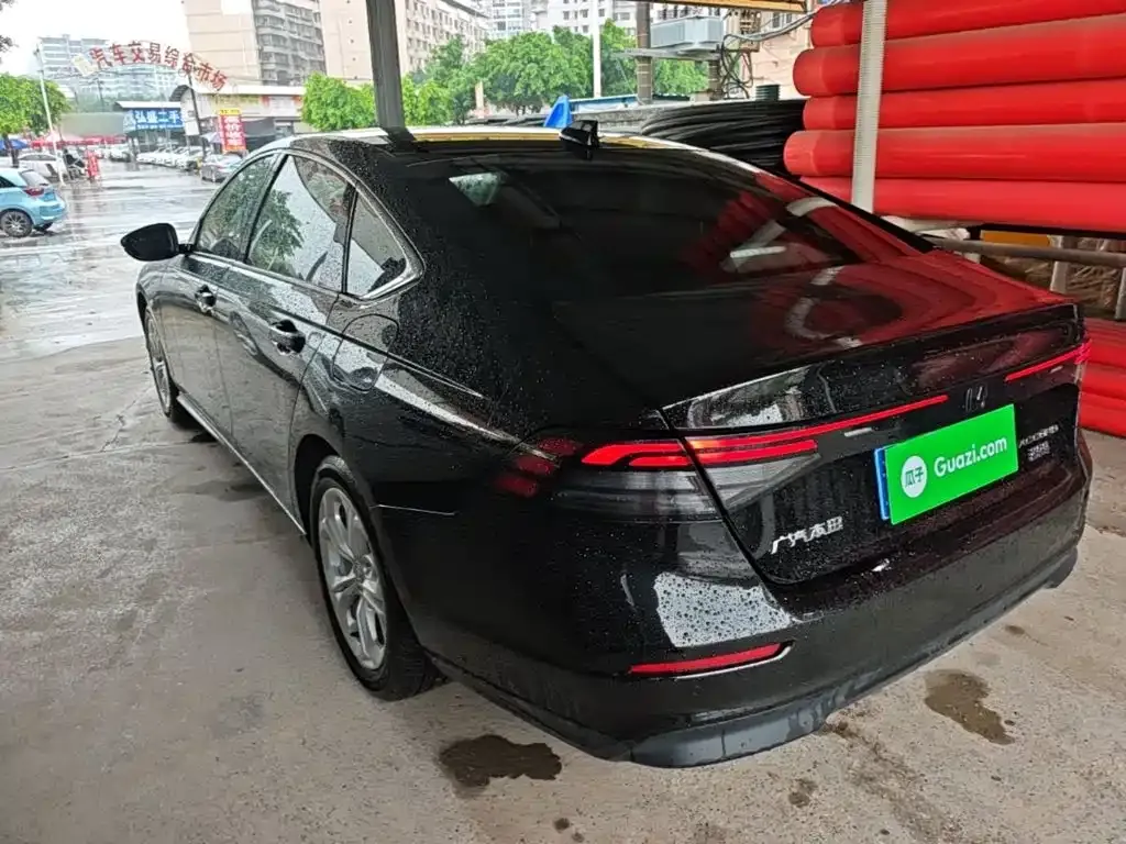 Honda Accord — фото 6
