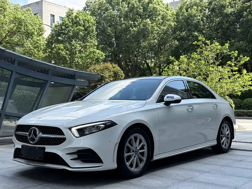 Mercedes-Benz A-Class — фото 1