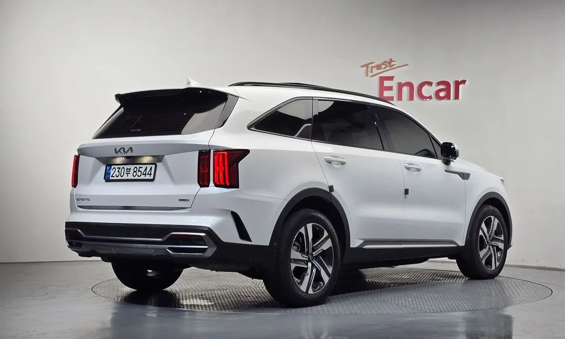 Kia Sorento — фото 4