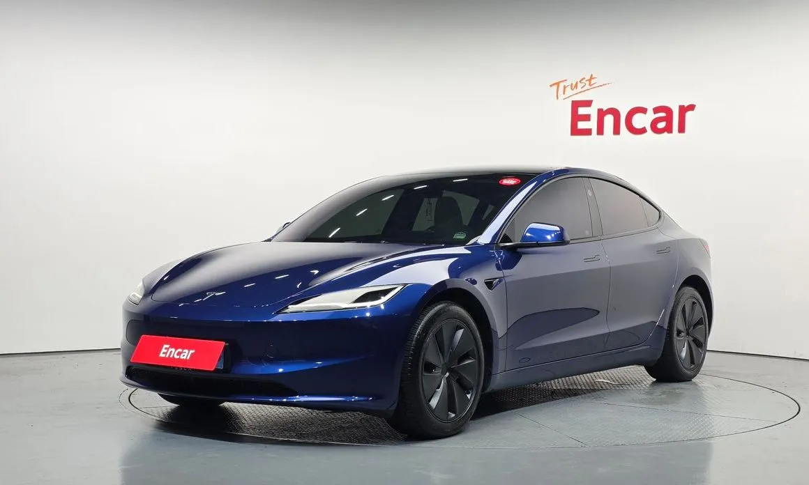 Tesla Model 3 — фото 1