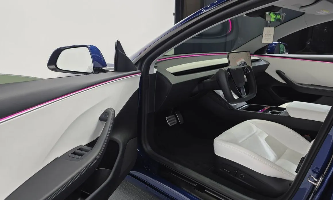 Tesla Model 3 — фото 10