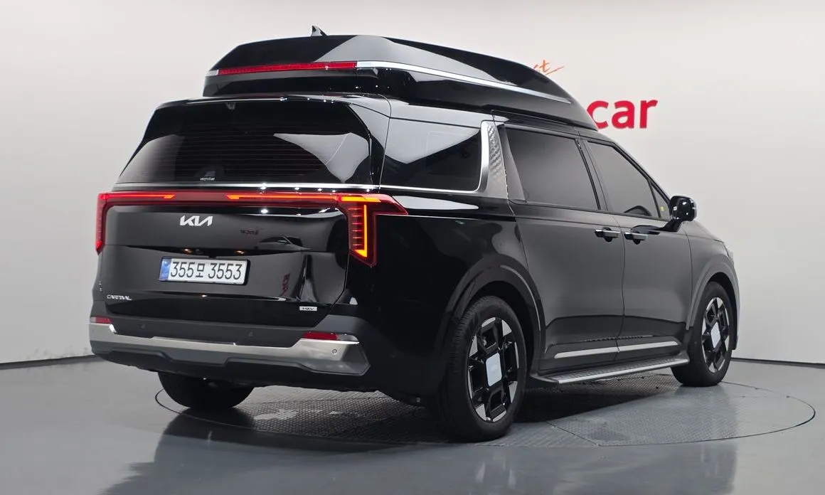 Kia Carnival — фото 4