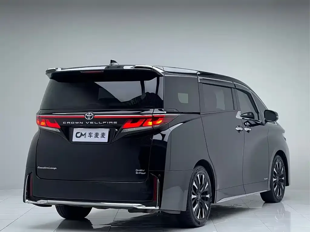 Toyota Vellfire — фото 3
