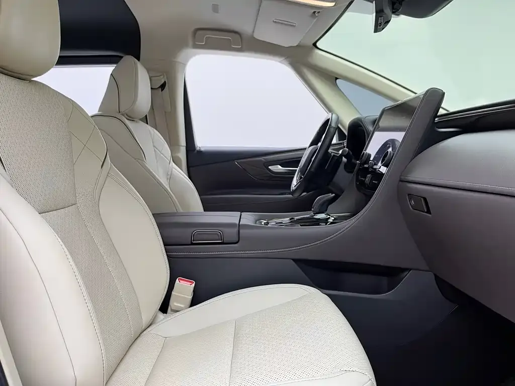 Toyota Vellfire — фото 5
