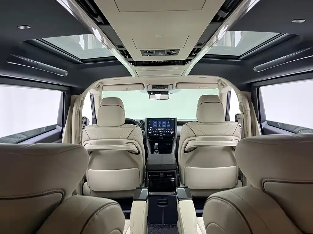 Toyota Vellfire — фото 6