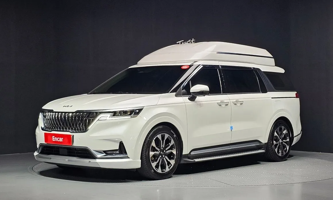 Kia Carnival — фото 1