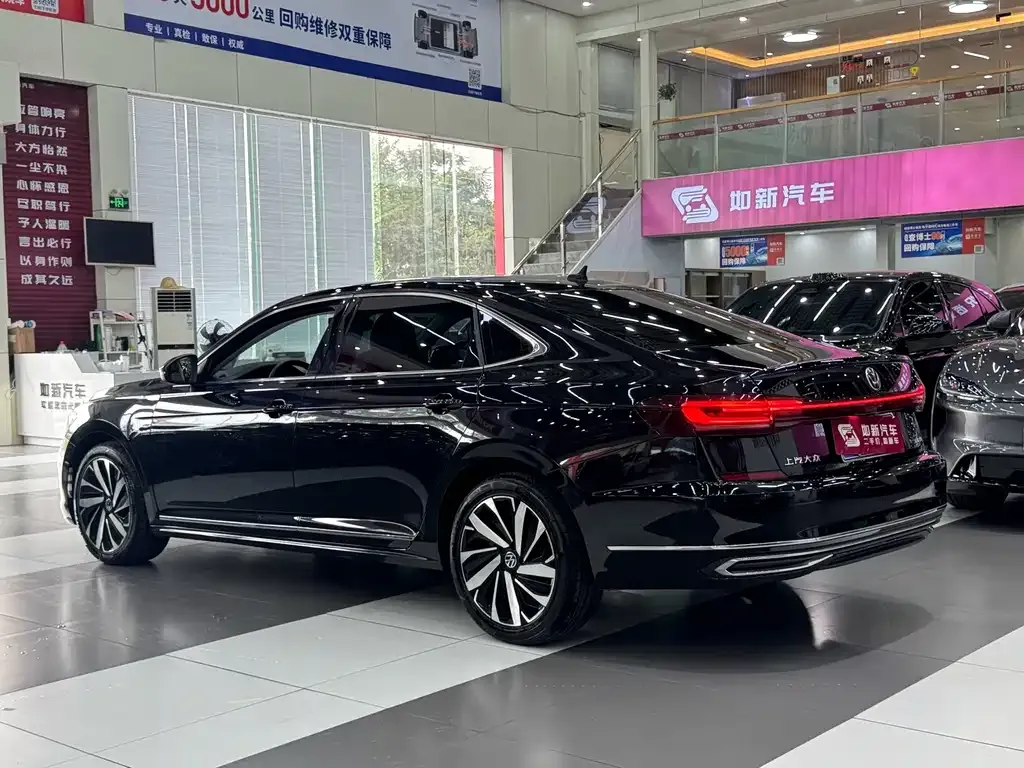 Volkswagen Passat — фото 4