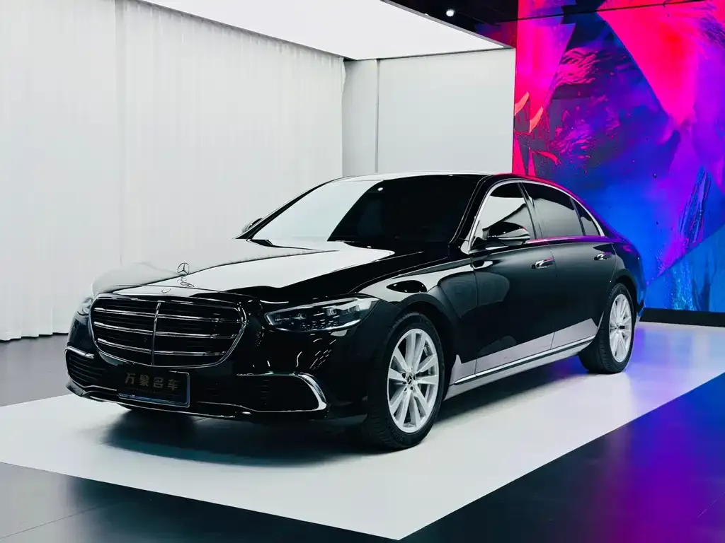 Mercedes-Benz S-Class — фото 1