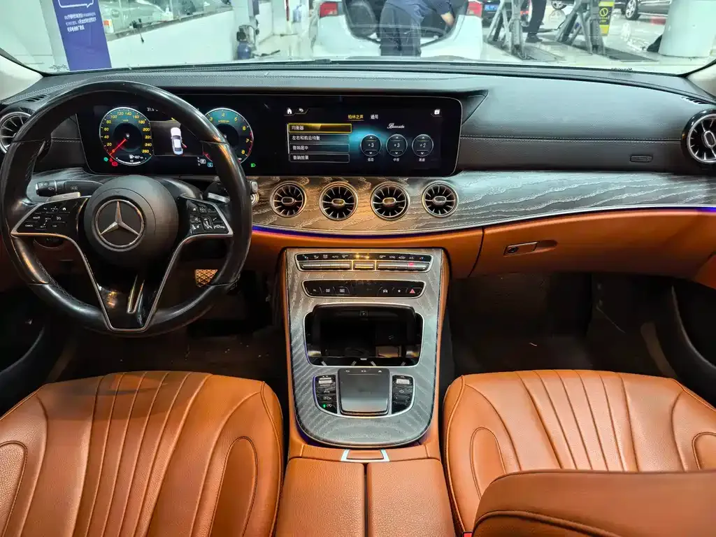 Mercedes-Benz CLS — фото 8