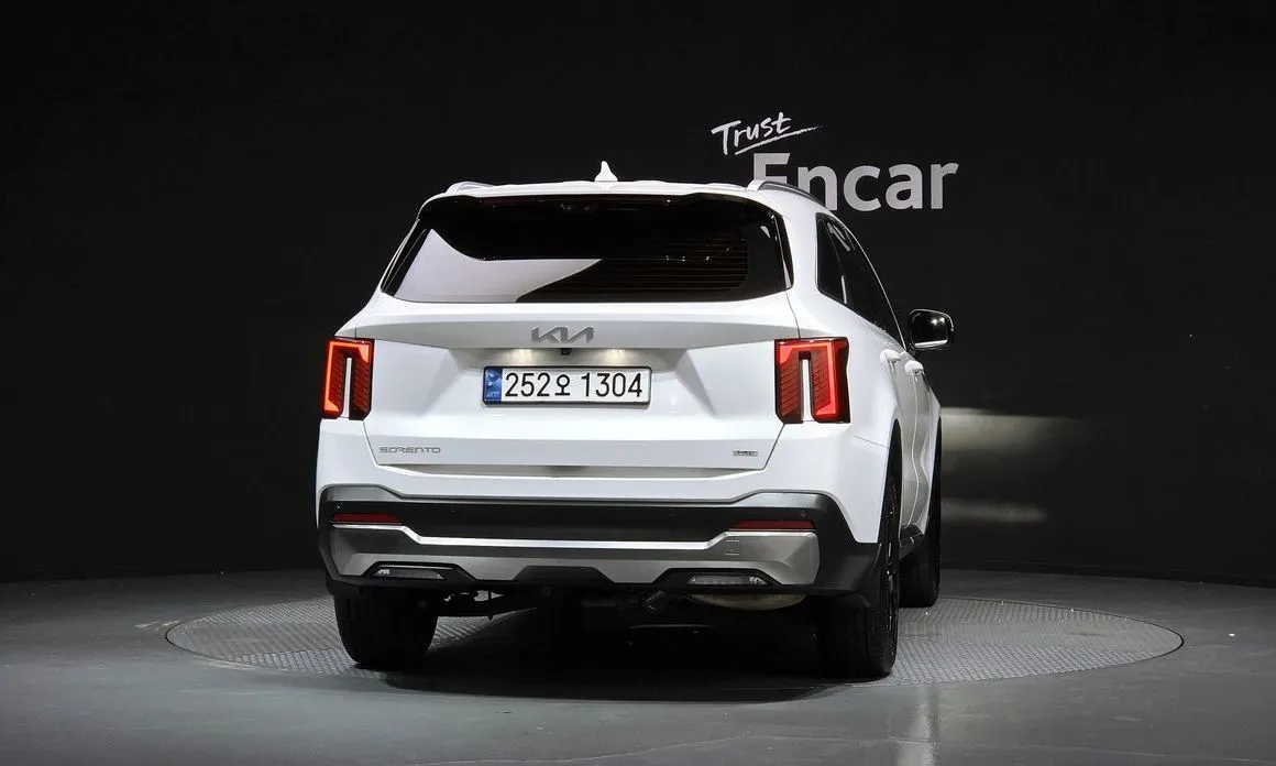 Kia Sorento — фото 10