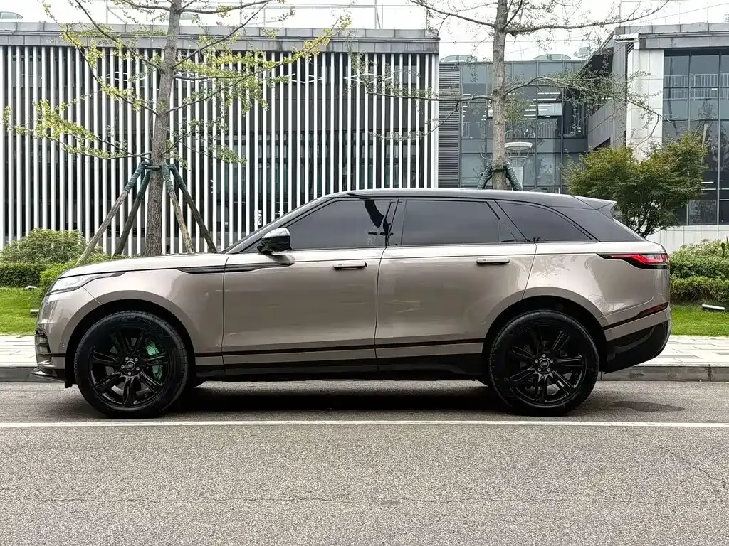 Land Rover Velar — фото 9