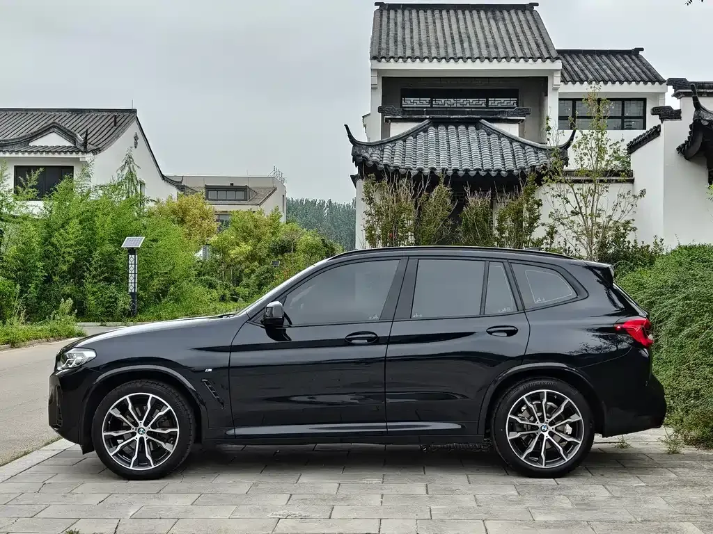 BMW X3 — фото 9