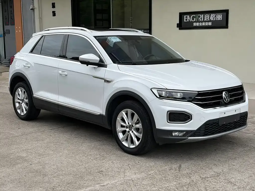 Volkswagen T-Roc — фото 2