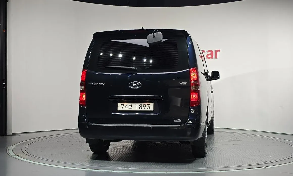 Hyundai Starex — фото 2
