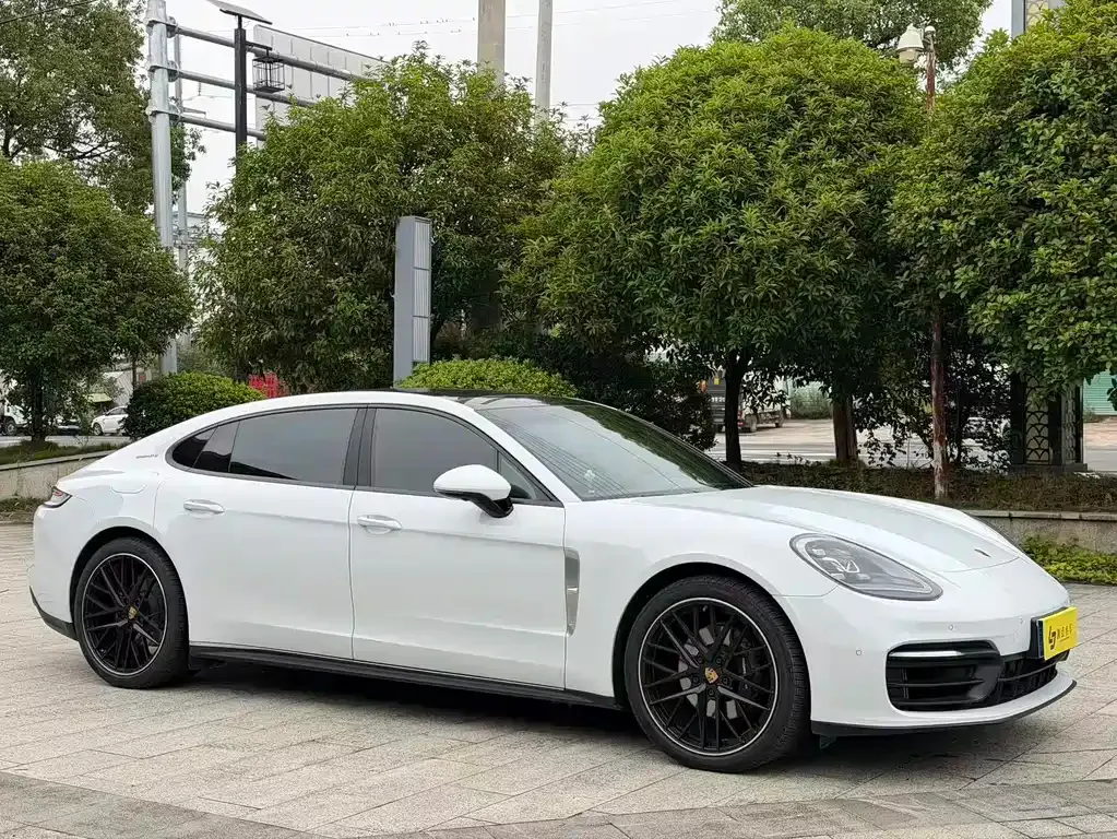 Porsche Panamera — фото 9