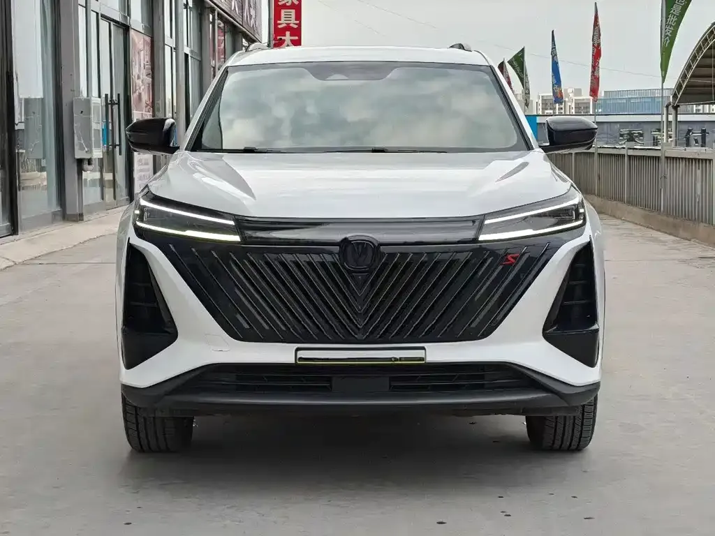 Changan CS75 PLUS — фото 2