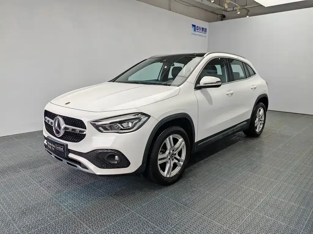 Mercedes-Benz GLA — фото 1